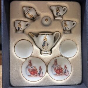 Reutter Porzellan The World of Beatrix Potter Peter Rabbit miniature tea set